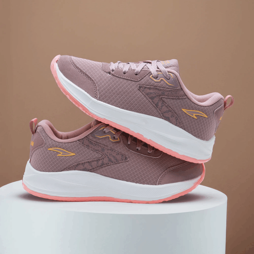 lighweight shoes for women